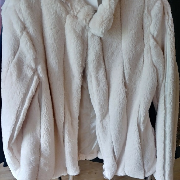 Carmin L.A. Jackets & Blazers - Carmin  Faux Fur White Jacket Plus Sized